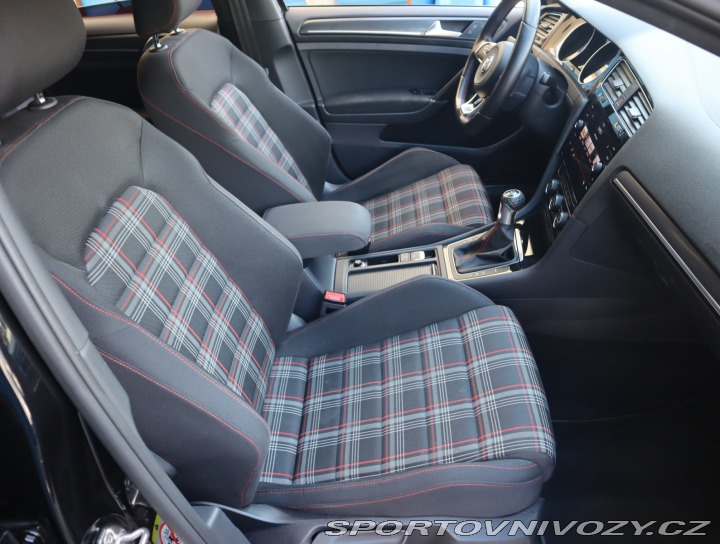 Volkswagen Golf 2.0 GTI 2017