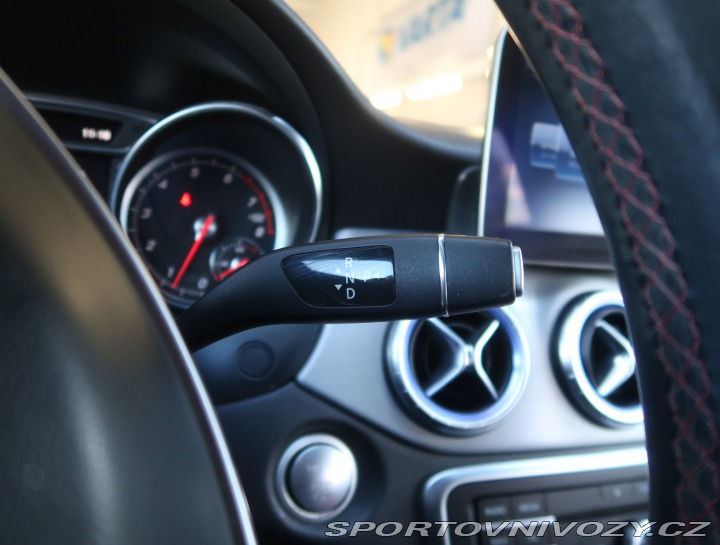 Mercedes-Benz CLA 200 2017