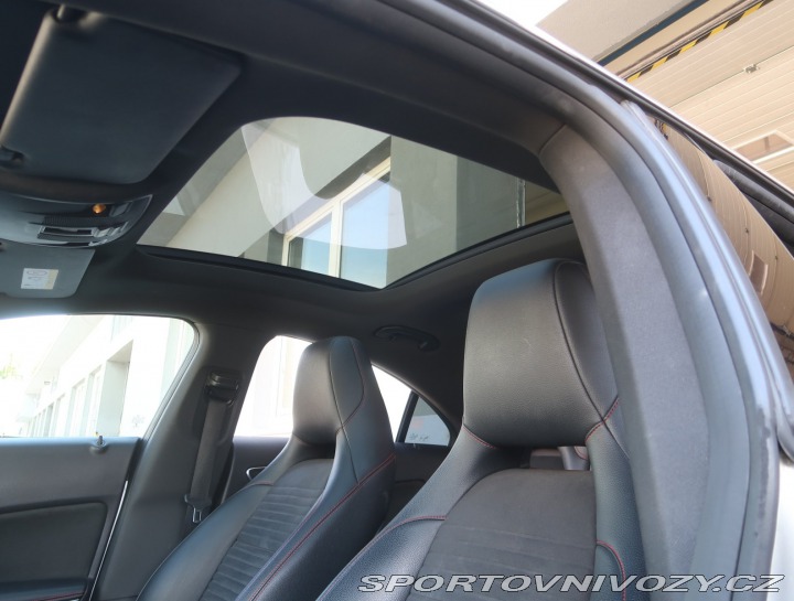 Mercedes-Benz CLA 200 2017