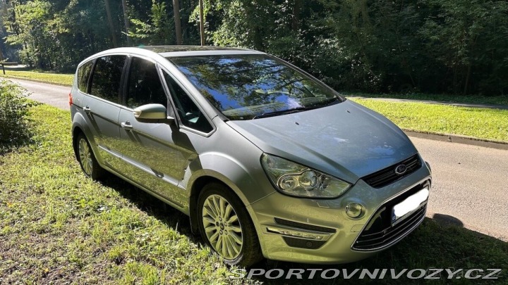 Ford Ostatní modely S-MAX 2,2   TDCi 147kw, Automat 2012