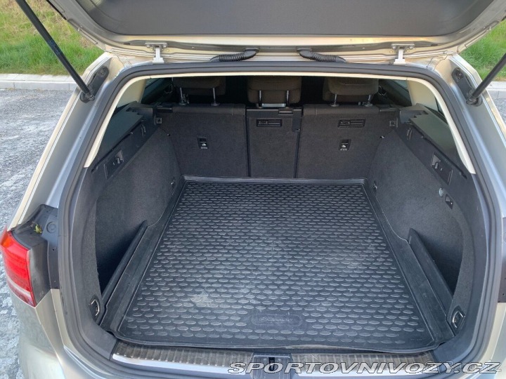 Volkswagen Ostatní modely Passat 2,0   110kW MANUÁL, DIGI, 2015