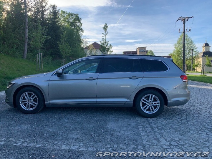 Volkswagen Ostatní modely Passat 2,0   110kW MANUÁL, DIGI, 2015