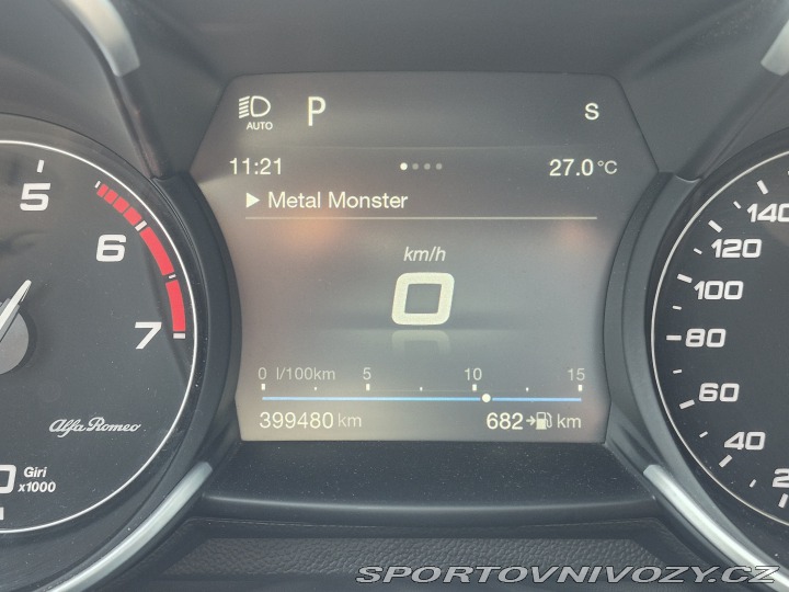 Alfa Romeo Giulia sedan 2018