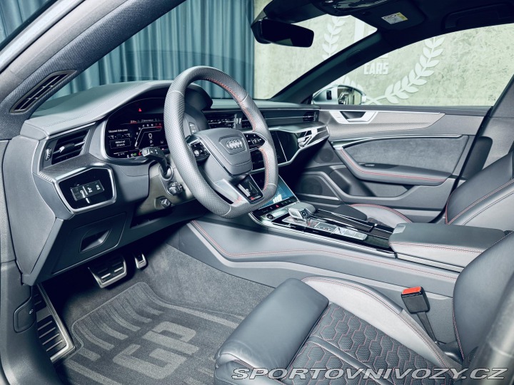 Audi RS7 CARBON*VALCONA*NEZ.TOP*ZÁ 2022