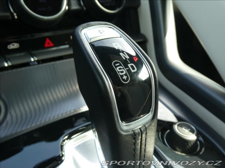 Jaguar F-Type 5,0 P450 V8 R-Dynamic RWD 2022
