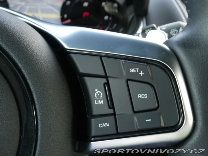 Jaguar F-Type 5,0 P450 V8 R-Dynamic RWD 2022