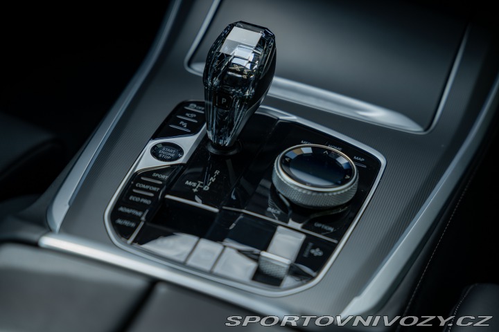 BMW X5 40d xDrive M-paket, LASER 2023