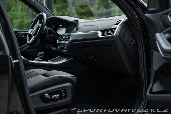 BMW X5 40d xDrive M-paket, LASER 2023