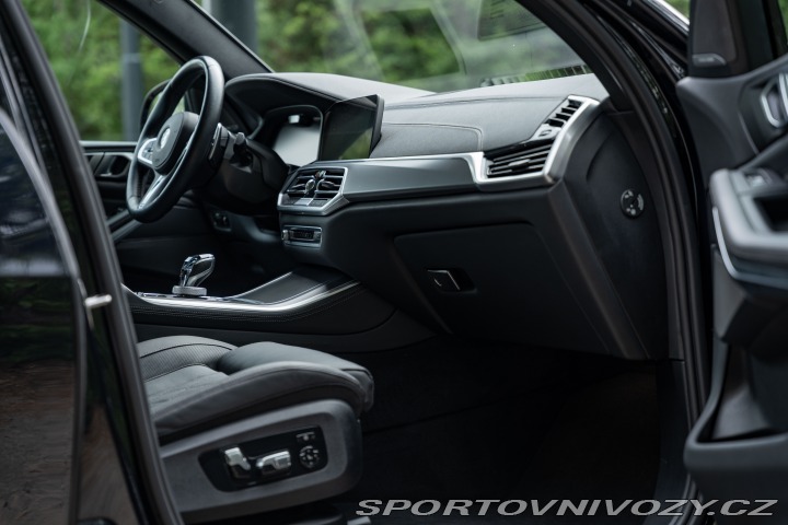 BMW X5 40d xDrive M-paket, LASER 2023