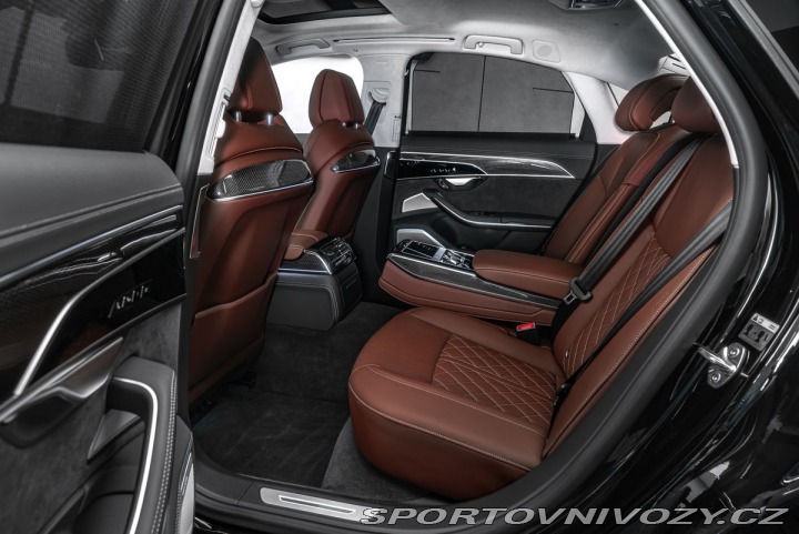 Audi S8 Exclusive masáže Pano HuD 2025
