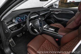 Audi S8 Exclusive masáže Pano HuD 2025