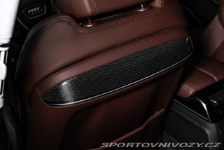 Audi S8 Exclusive masáže Pano HuD 2025