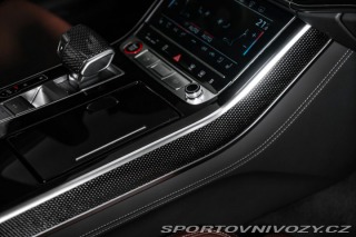 Audi S8 Exclusive masáže Pano HuD 2025
