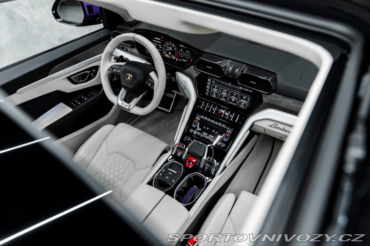 Lamborghini Urus 2025