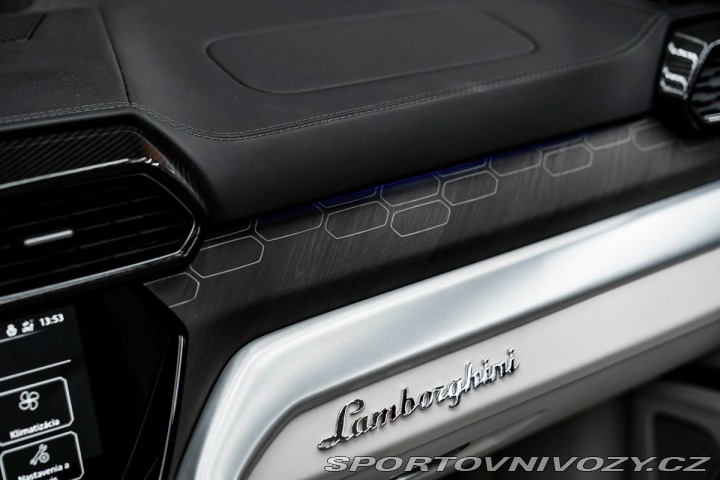 Lamborghini Urus 2025