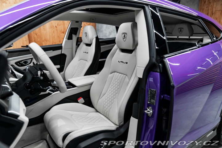 Lamborghini Urus 2025
