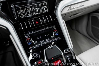 Lamborghini Urus  2025