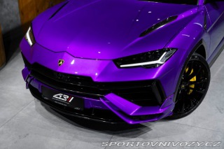 Lamborghini Urus  2025