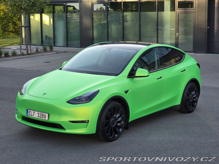 Tesla Model Y Performance, původ ČR 2024