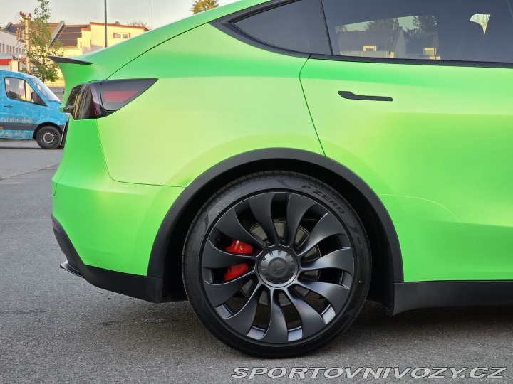 Tesla Model Y Performance, původ ČR 2024