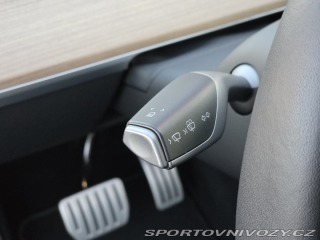 Tesla Model Y Performance, původ ČR 2024