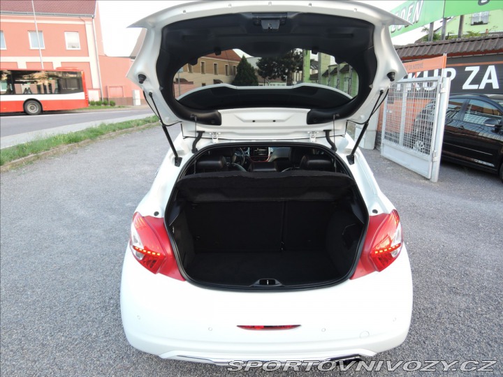 Peugeot 208 GTi 1,6 GTi 200PS Navi Kůže 2013