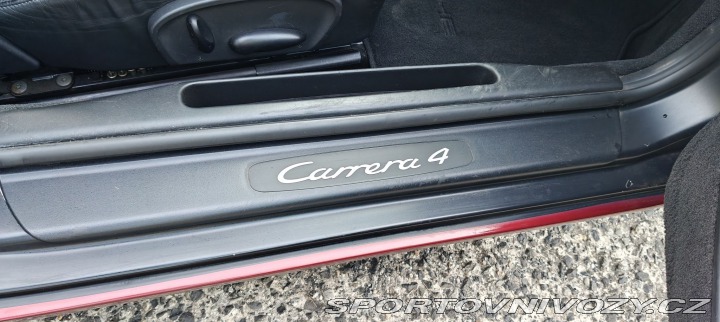 Porsche 911 Carrera 4 2003