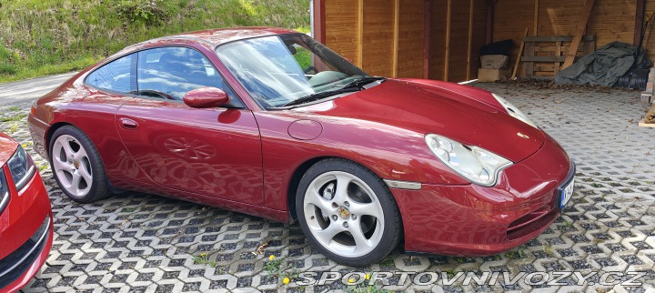 Porsche 911 Carrera 4 2003