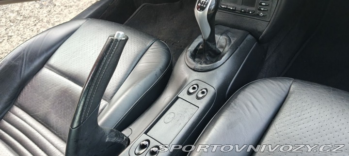 Porsche 911 Carrera 4 2003