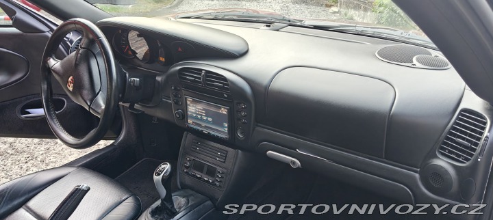 Porsche 911 Carrera 4 2003