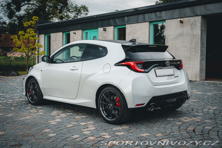 Toyota Yaris GR PERFORMANCE 4x4 1 MAJ 2021