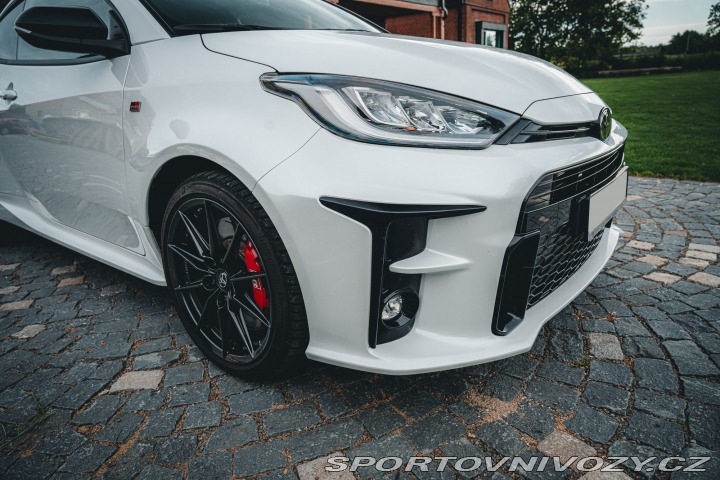 Toyota Yaris GR PERFORMANCE 4x4 1 MAJ 2021