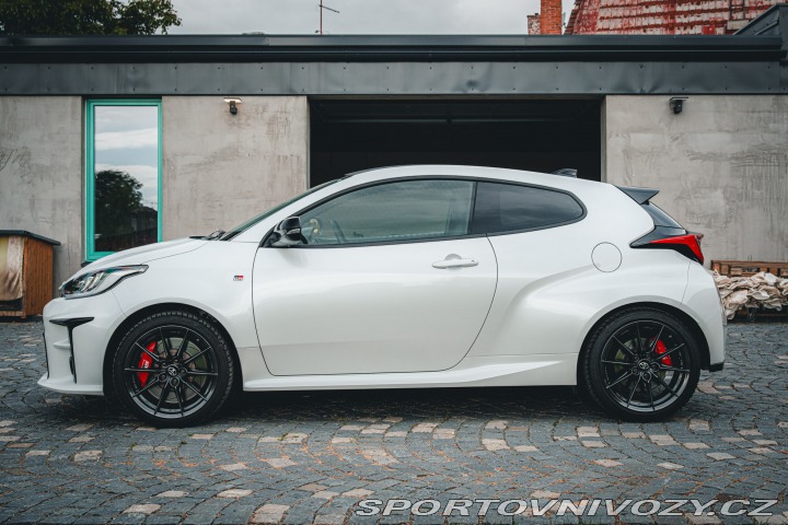 Toyota Yaris GR PERFORMANCE 4x4 1 MAJ 2021