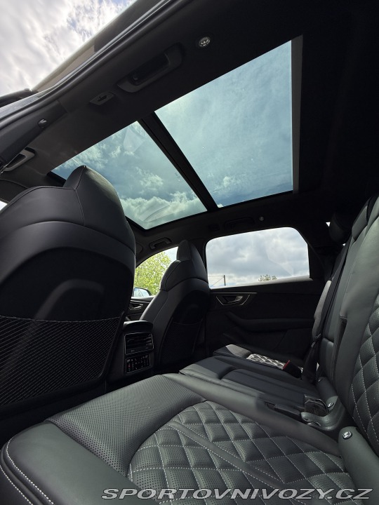 Audi SQ7  2023