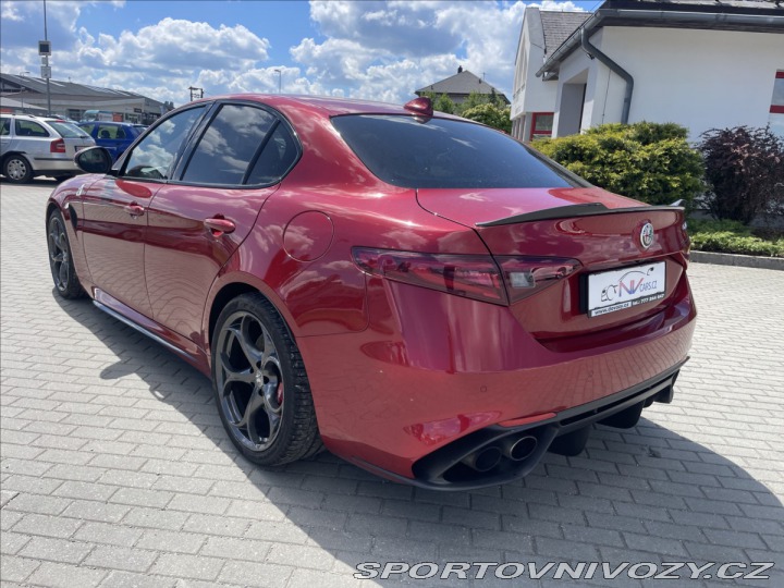Alfa Romeo Giulia 2,9 QUADRIFOGLIO 375kw 2017