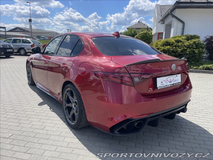 Alfa Romeo Giulia 2,9 QUADRIFOGLIO 375kw 2017