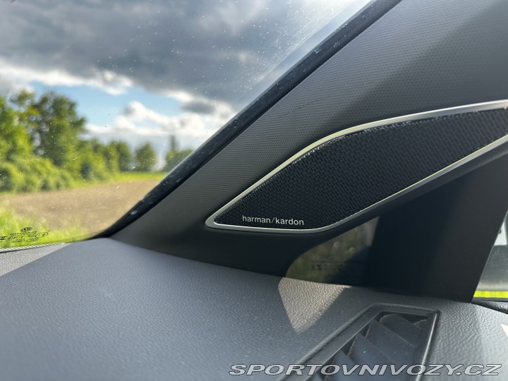 Volkswagen Golf R-performance manual 2022
