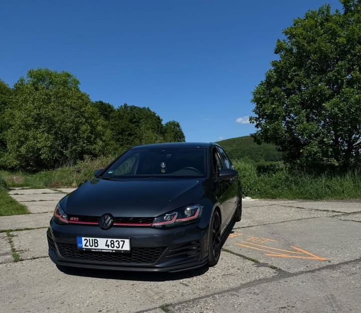Volkswagen Golf GTI Performance