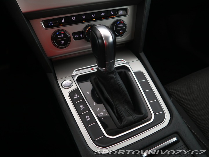 Volkswagen Ostatní modely Passat Comfortline 2.0 BiTDI 2015