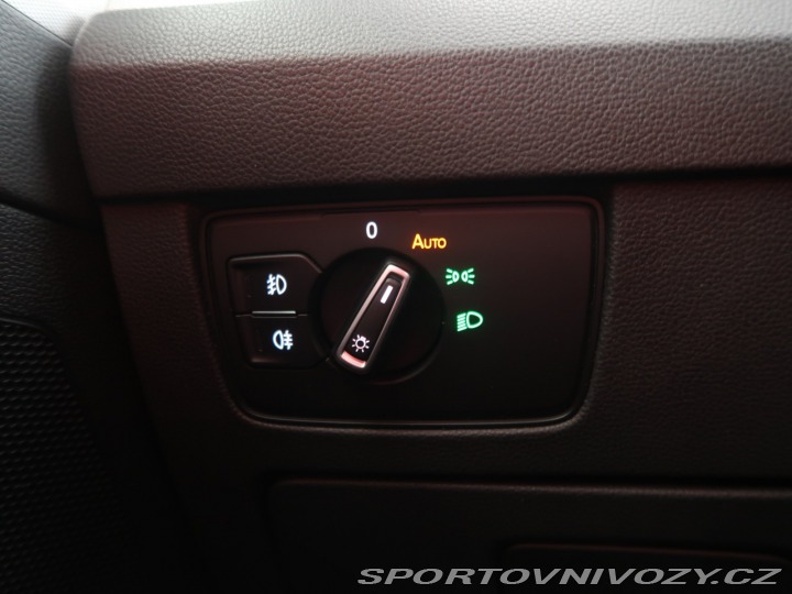 Volkswagen Ostatní modely Passat Comfortline 2.0 BiTDI 2015