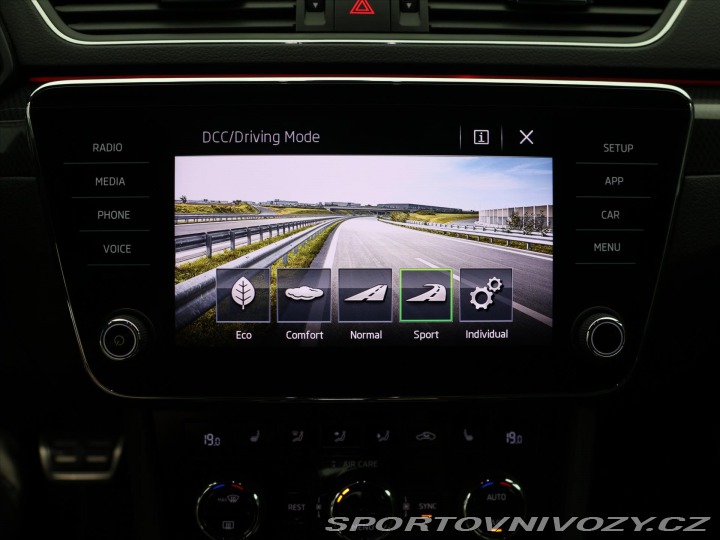 Škoda Superb 2.0 TSI 206kW DSG Sportli 2017