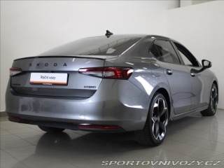 Škoda Superb 1,5 TSI m-HEV Sportline 5 2025