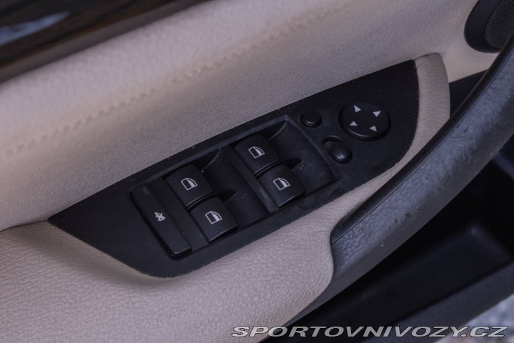 BMW X1 xDrive 23d / Overené KM 2009
