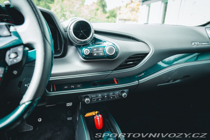 Ferrari F8 Tributo Special Tailor M 2022