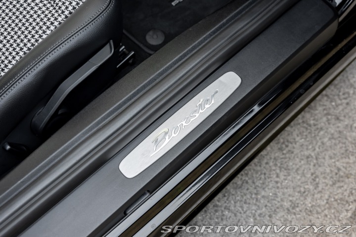 Porsche 718 Boxster 718 220kW300HP M6 2017