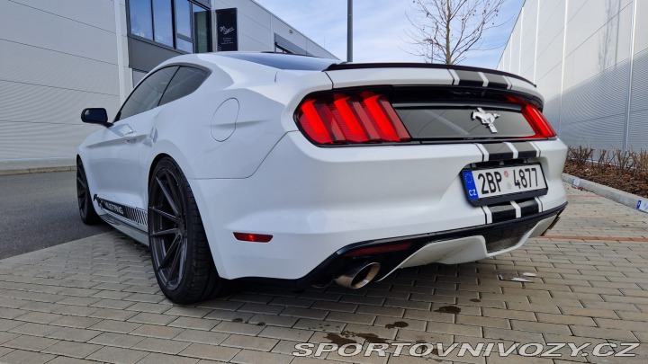 Ford Mustang 3.7 V6 ROUSH 2015