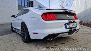 Ford Mustang Ford Mustang 3.7 V6 ROUSH 2015