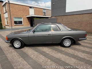 Mercedes-Benz Ostatní modely 280 W123 1977