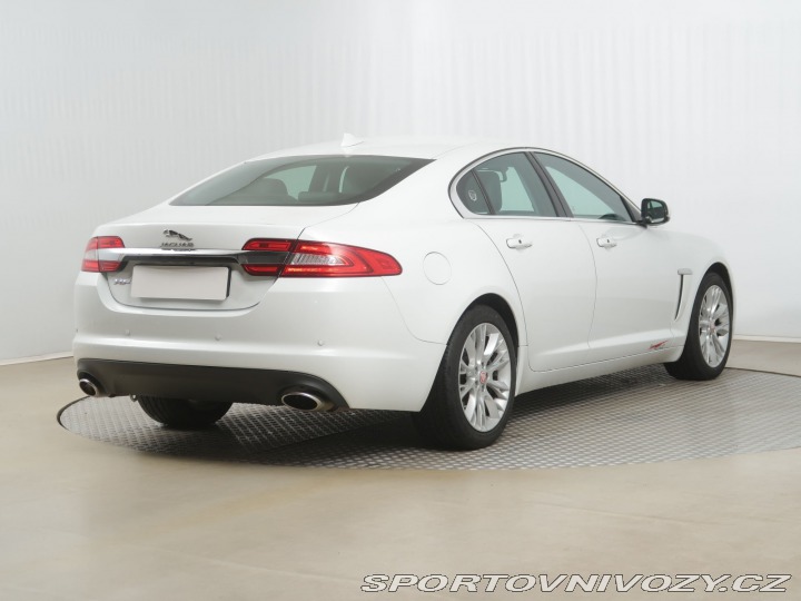 Jaguar XF 3.0 D 2015