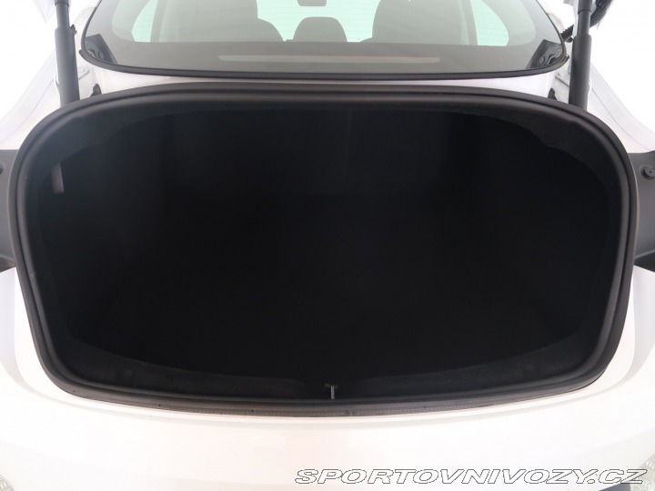 Tesla Model 3 Standard Range 60kWh 2024